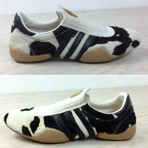 cowhide tennis shoes